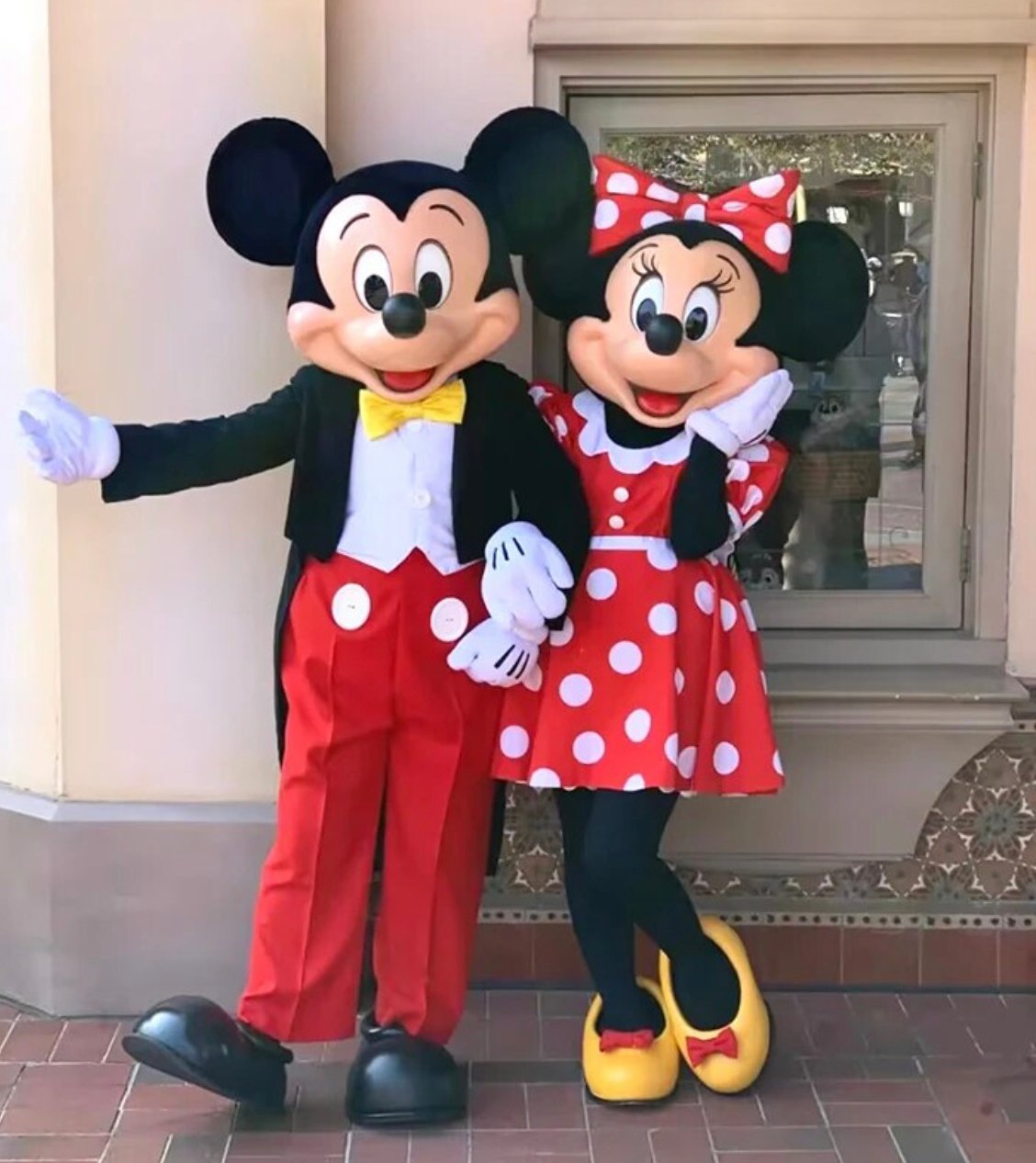 Minnie Mouse Performance