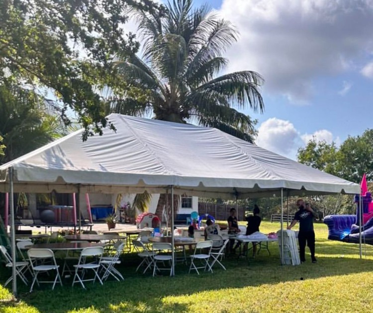 tent 20x30