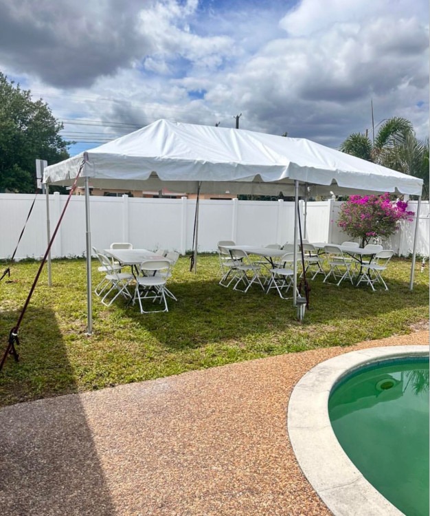 Tent 10x20